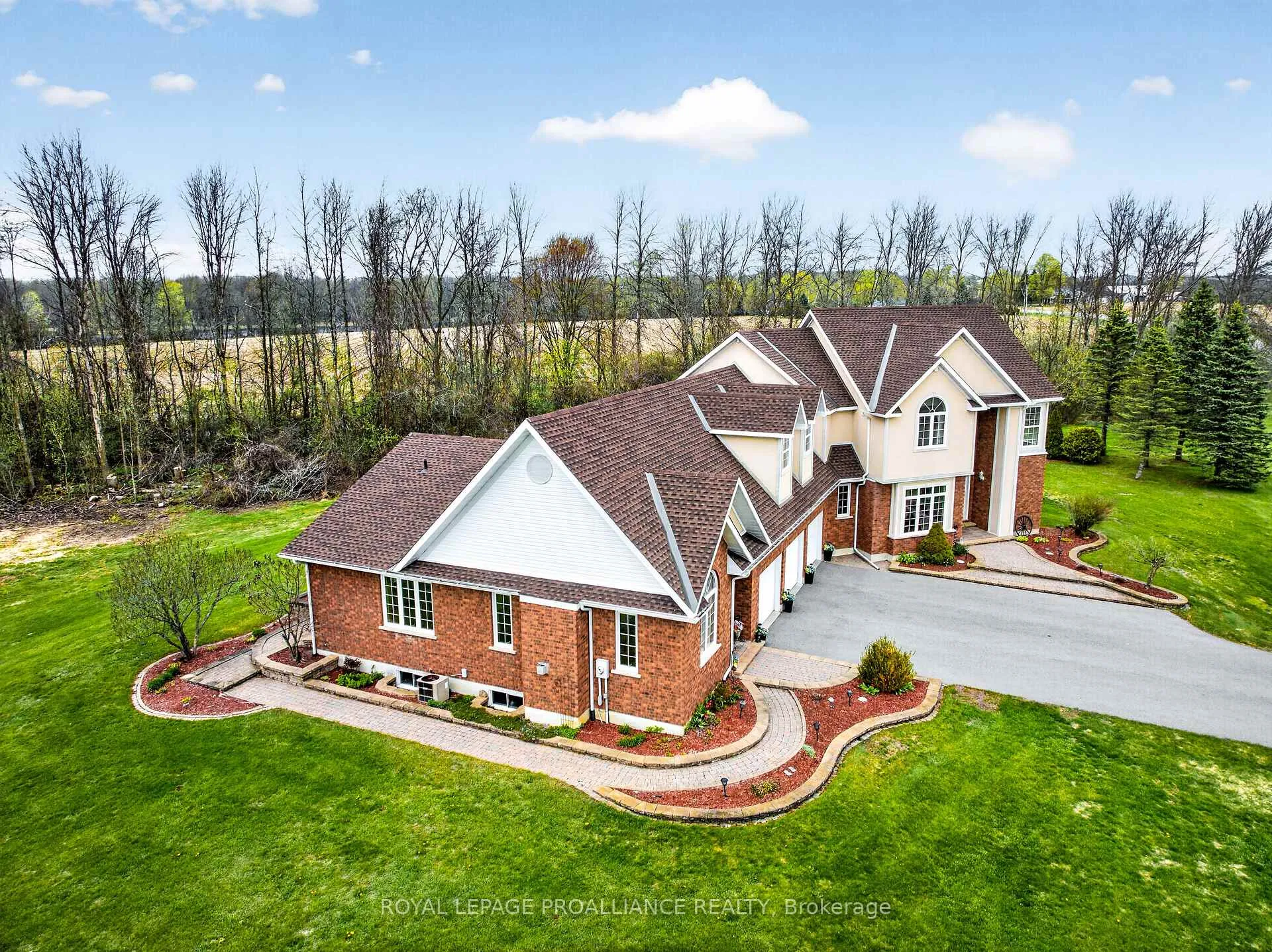 Photo 3 of 3560/3562 Weir Road, Edwardsburgh/Cardinal, Edwardsburgh/Cardinal Twp — HOMEH
