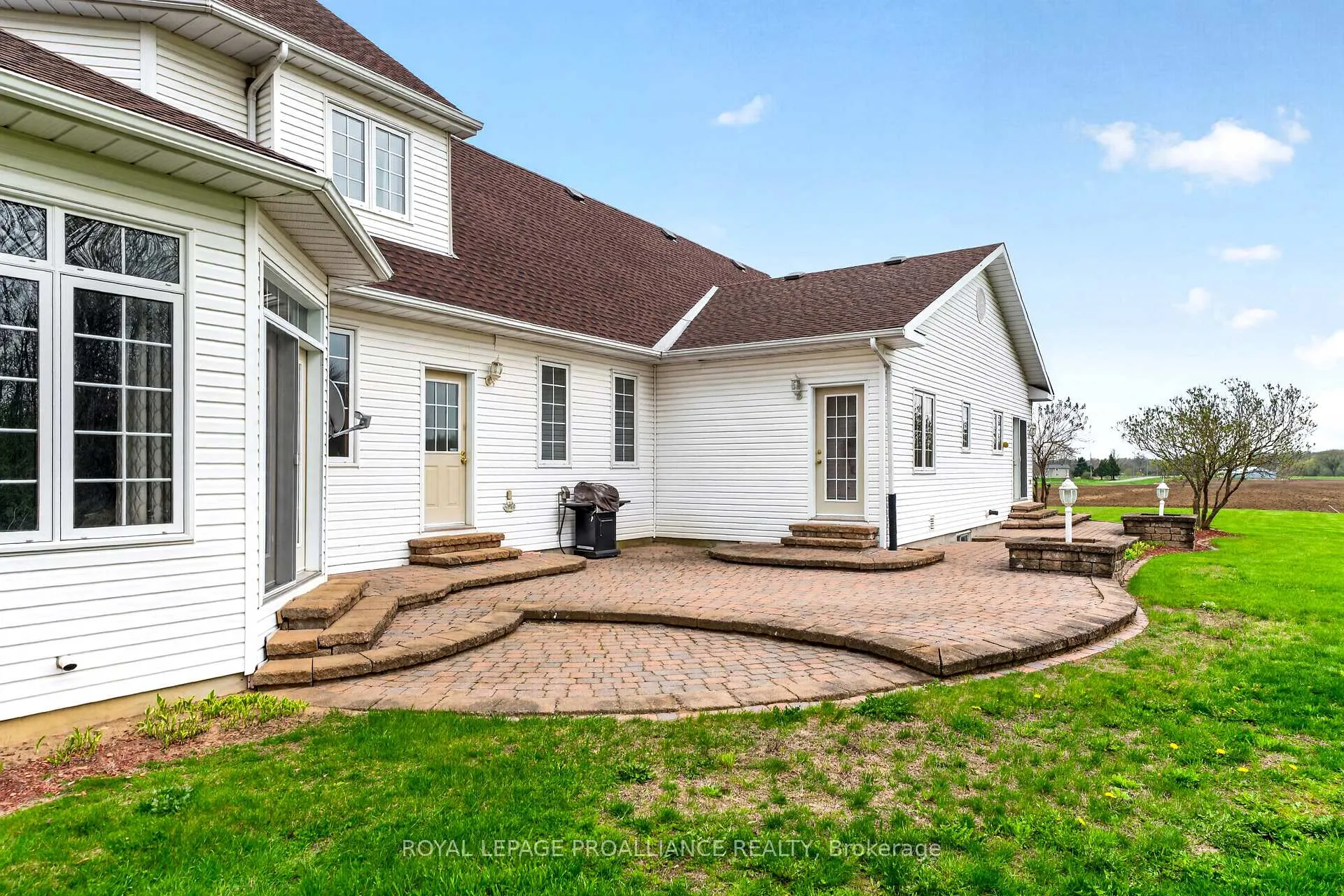 Photo 6 of 3560/3562 Weir Road, Edwardsburgh/Cardinal, Edwardsburgh/Cardinal Twp — HOMEH