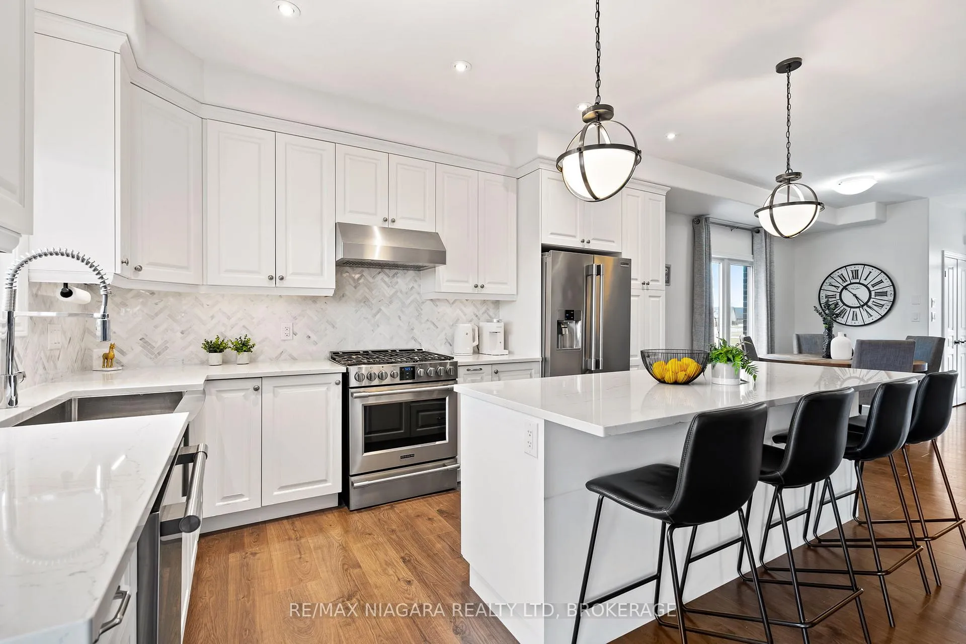 Photo 8 of 5703 Osprey Avenue, Niagara Falls, Forestview — HOMEH