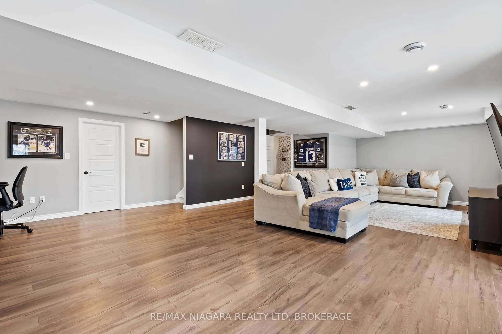 Photo 30 of 5703 Osprey Avenue, Niagara Falls, Forestview — HOMEH