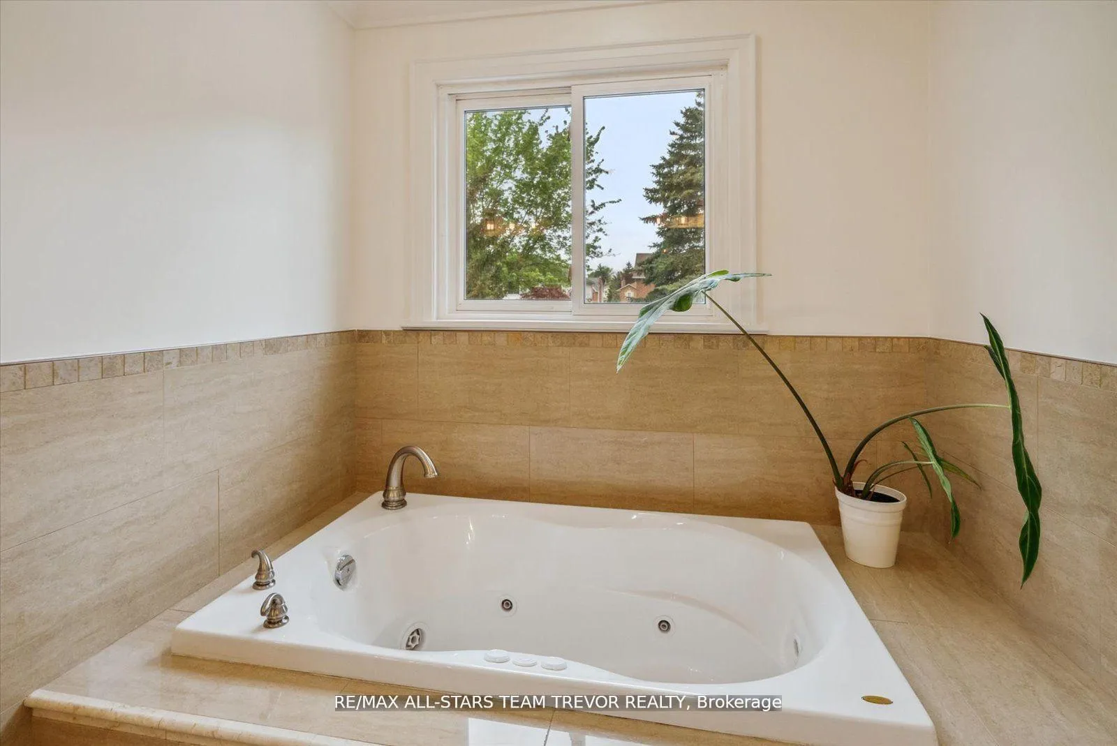 Photo 26 of 144 Natanya Boulevard, Georgina, Keswick North — HOMEH