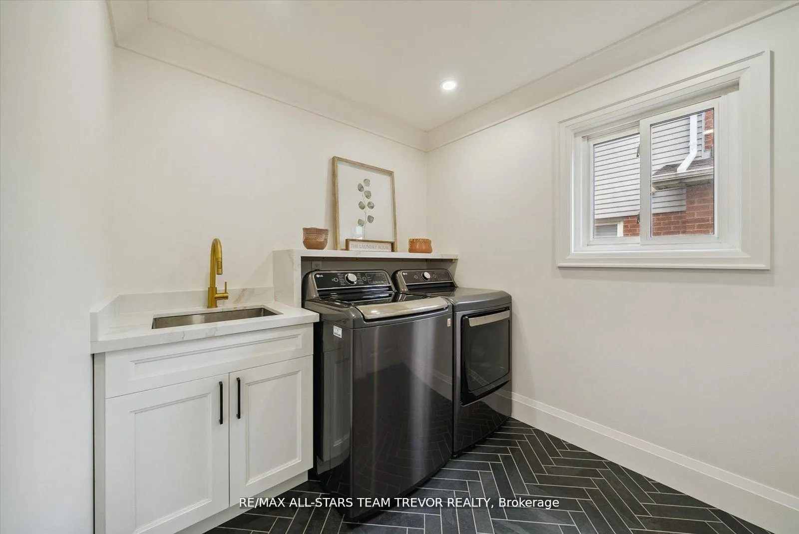 Photo 34 of 144 Natanya Boulevard, Georgina, Keswick North — HOMEH