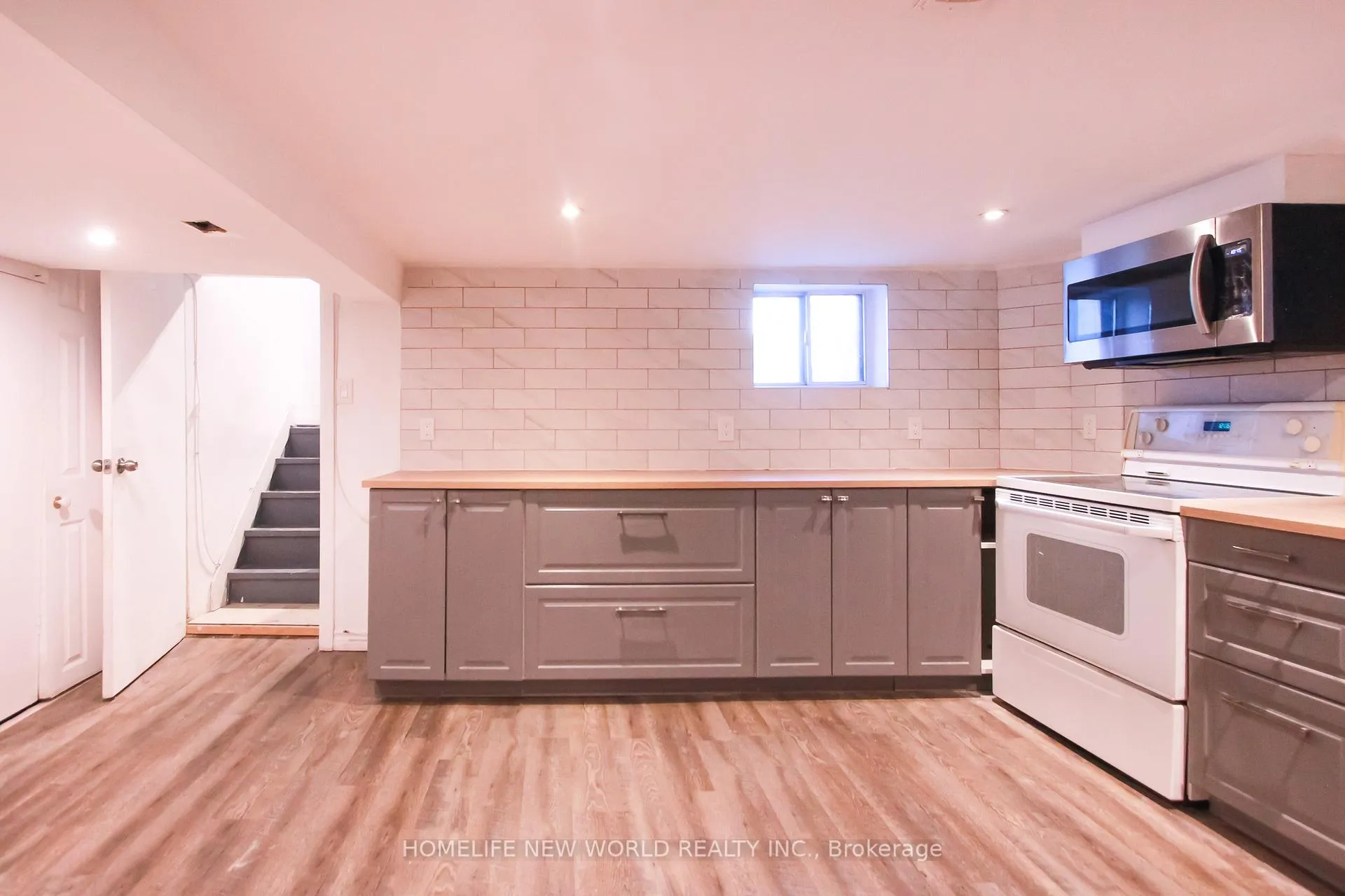 Photo 6 of Unit Basement, 62 Belvidere Avenue, Toronto, Oakwood Village — HOMEH