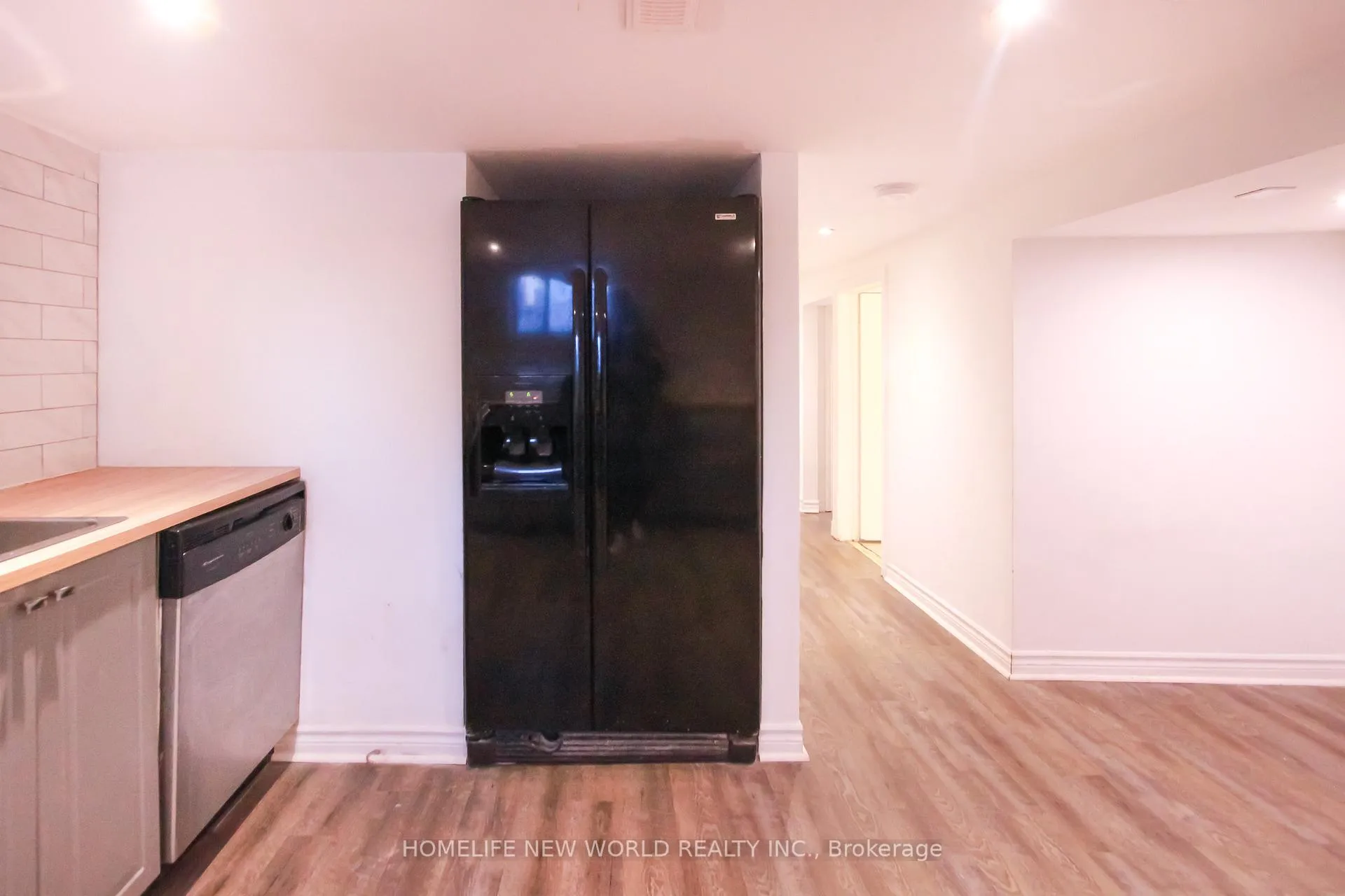 Photo 9 of Unit Basement, 62 Belvidere Avenue, Toronto, Oakwood Village — HOMEH