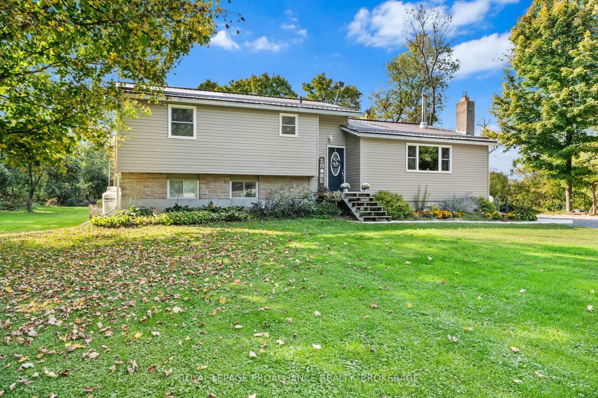 Photo 3 of 5193 Wilmer Road, Frontenac, Frontenac South — HOMEH