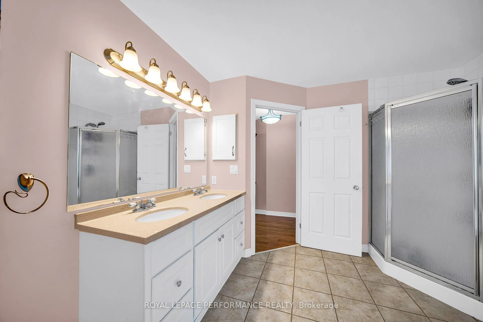 Photo 32 of 292 Rustic Hills Crescent, Ottawa, Springridge/East Village — HOMEH