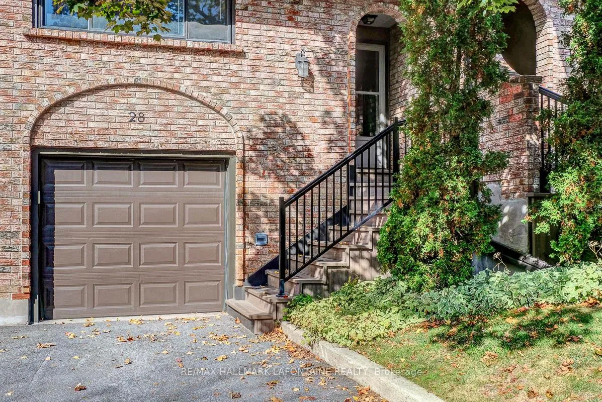 Photo 2 of Unit 28, 2 Bertona Street, Ottawa, Manordale — HOMEH