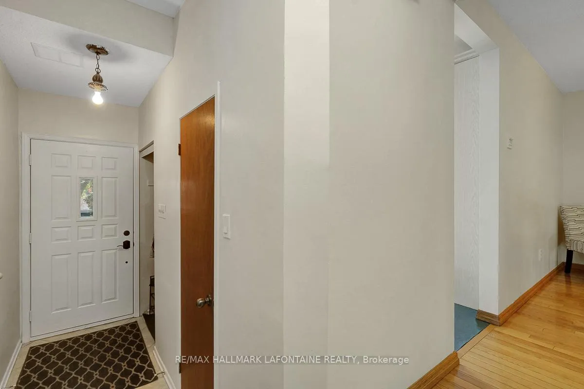 Photo 3 of Unit 28, 2 Bertona Street, Ottawa, Manordale — HOMEH