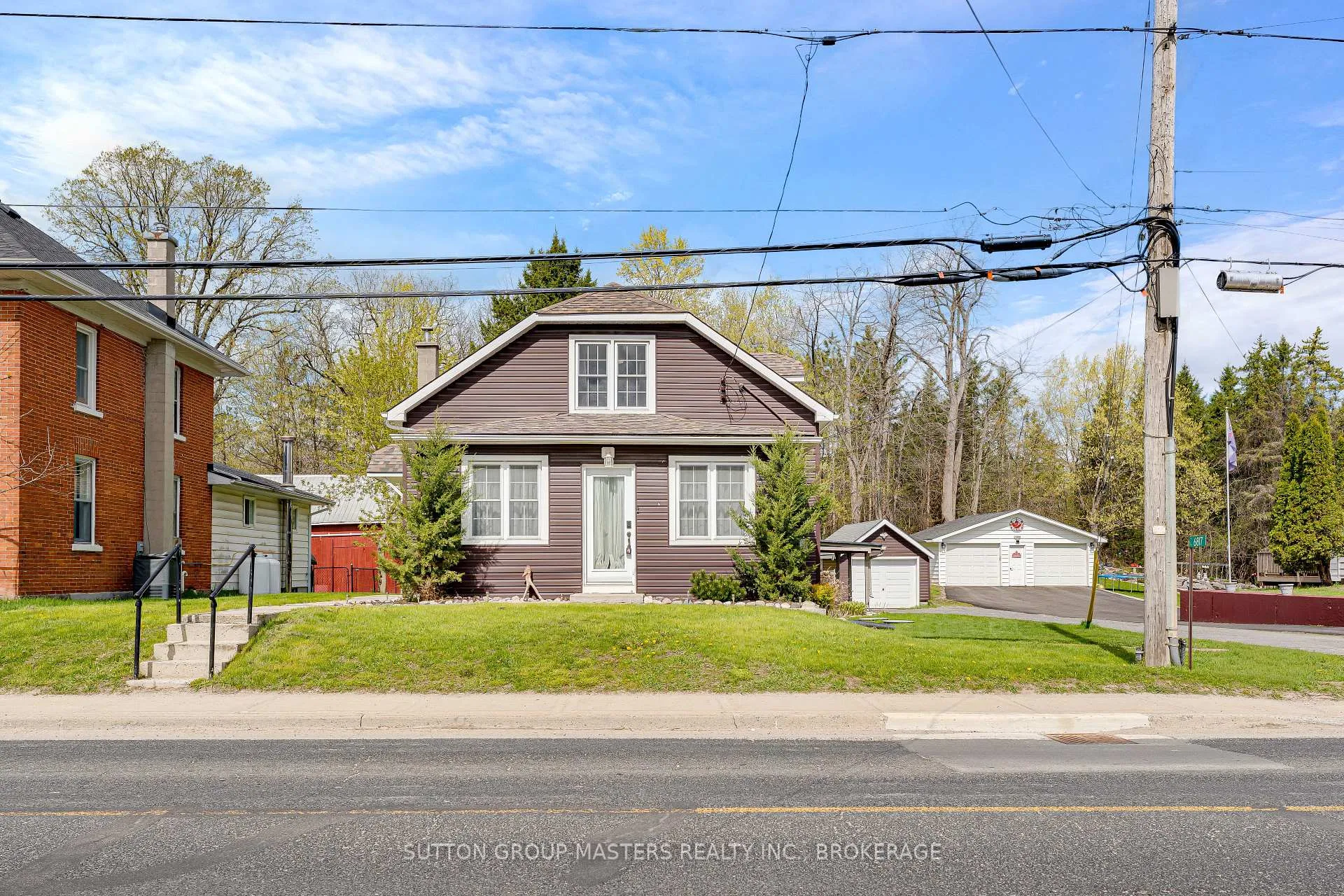 Photo 5 of 6817 #38 Road, Frontenac, Frontenac South — HOMEH