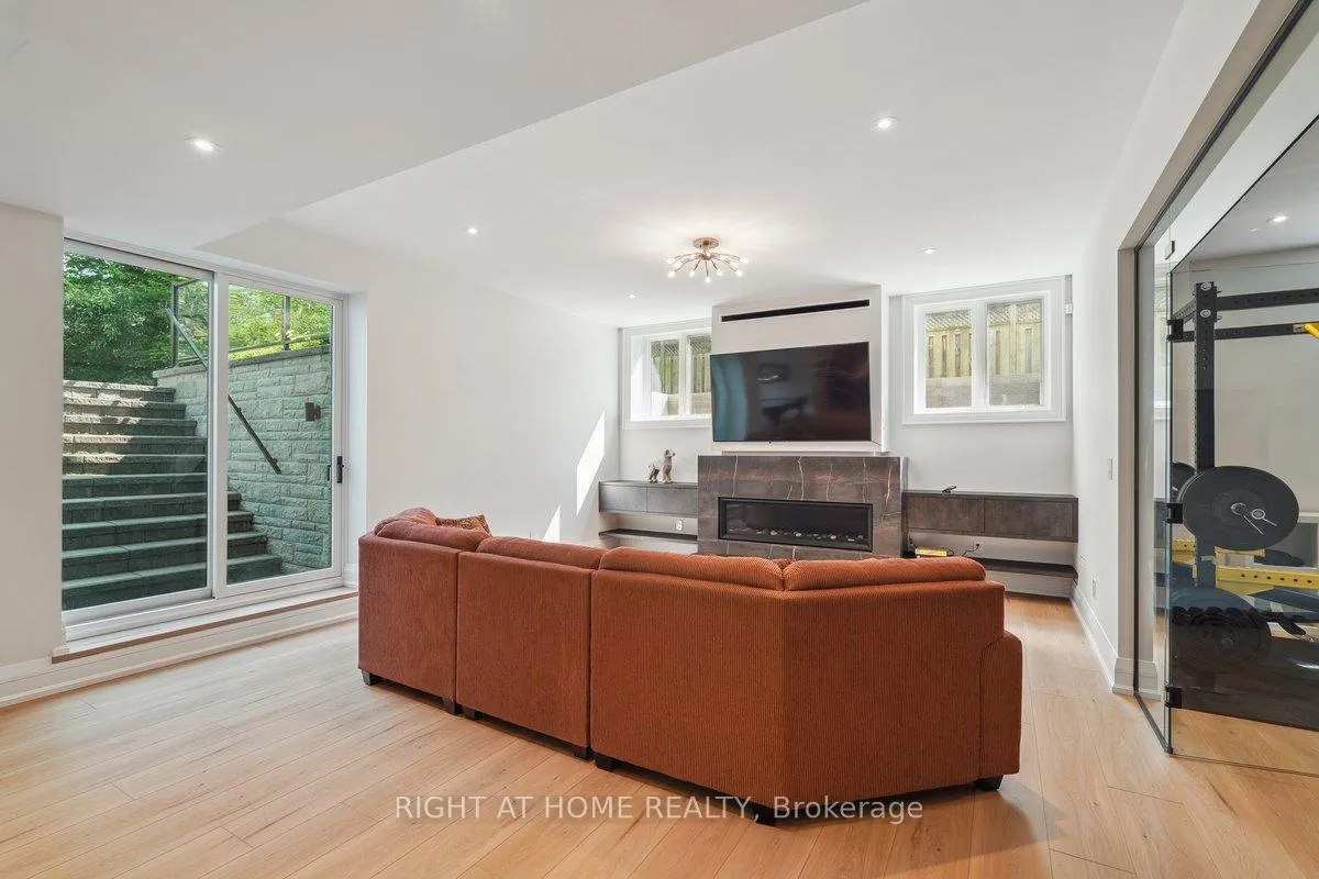 Photo 35 of 1260 Braeside Drive, Oakville, Morrison — HOMEH