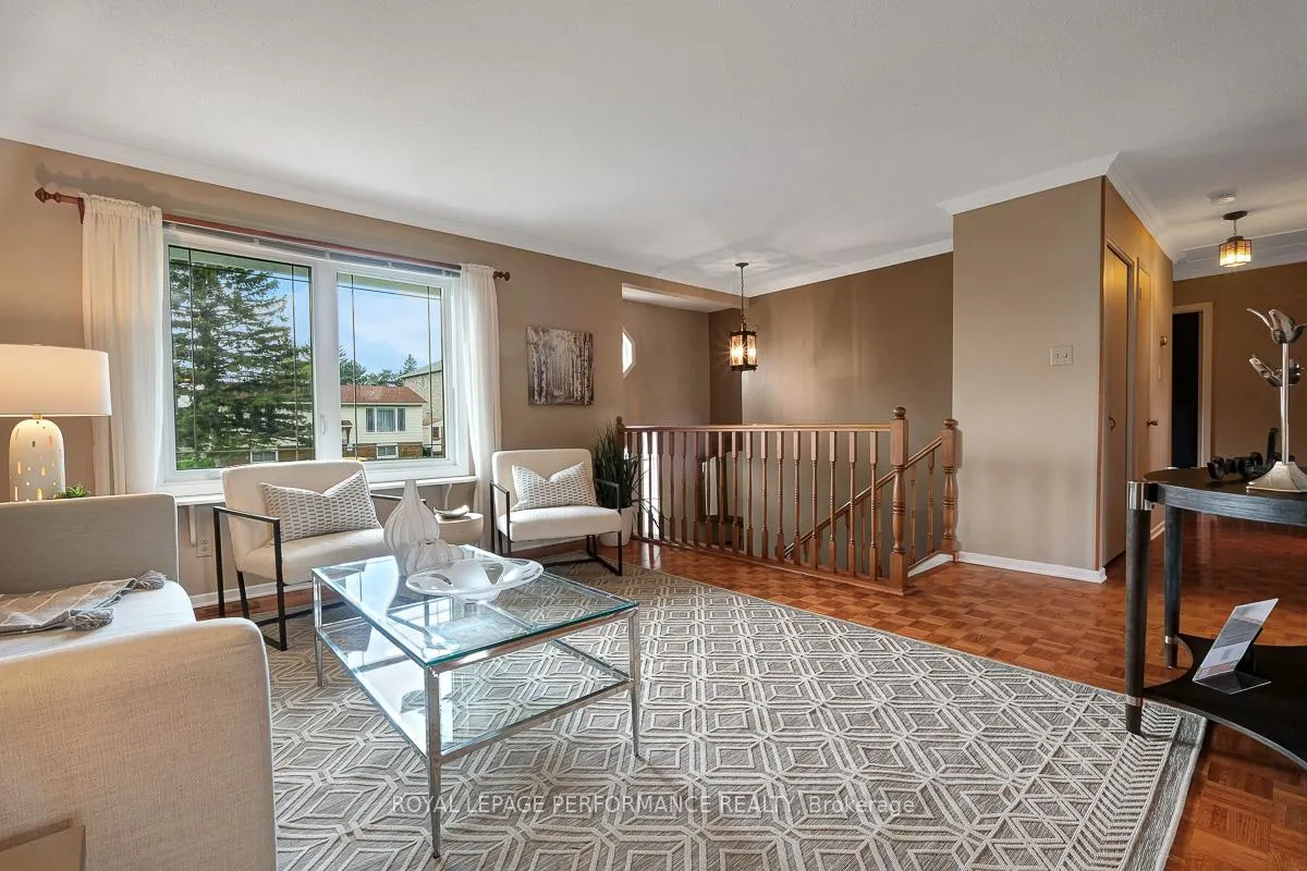 Photo 6 of 13 Mcmurdo Court, Ottawa, Borden Farm/Stewart Farm/Carleton Heights/Parkwood Hills — HOMEH