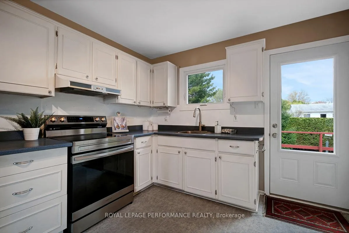 Photo 13 of 13 Mcmurdo Court, Ottawa, Borden Farm/Stewart Farm/Carleton Heights/Parkwood Hills — HOMEH