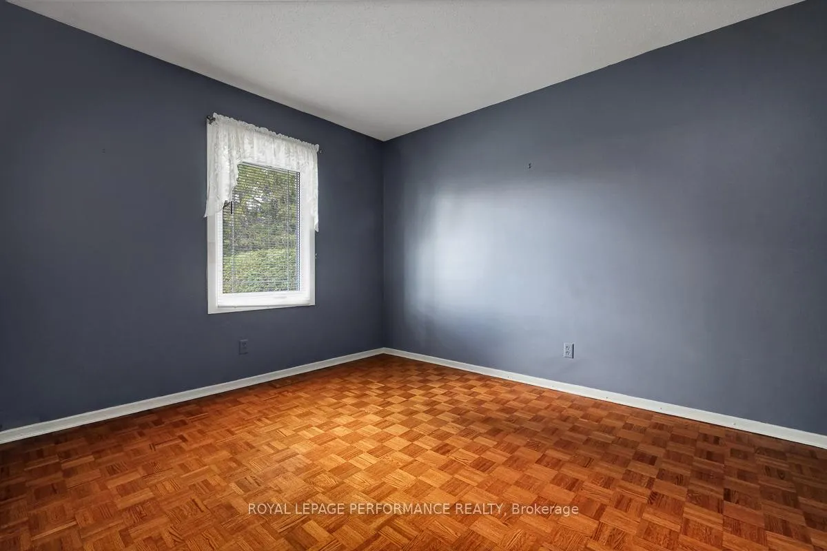 Photo 16 of 13 Mcmurdo Court, Ottawa, Borden Farm/Stewart Farm/Carleton Heights/Parkwood Hills — HOMEH