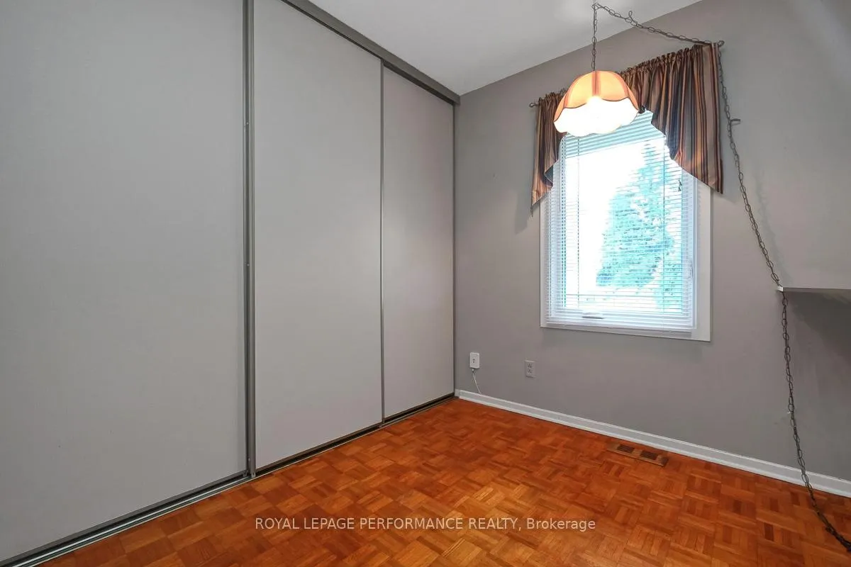 Photo 17 of 13 Mcmurdo Court, Ottawa, Borden Farm/Stewart Farm/Carleton Heights/Parkwood Hills — HOMEH