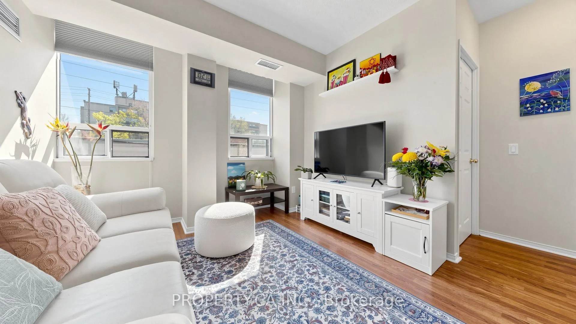 Photo 4 of Unit 107, 7398 Yonge Street, Vaughan, Crestwood-Springfarm-Yorkhill — HOMEH