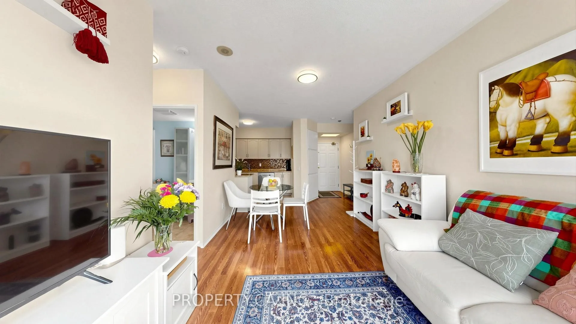Photo 7 of Unit 107, 7398 Yonge Street, Vaughan, Crestwood-Springfarm-Yorkhill — HOMEH