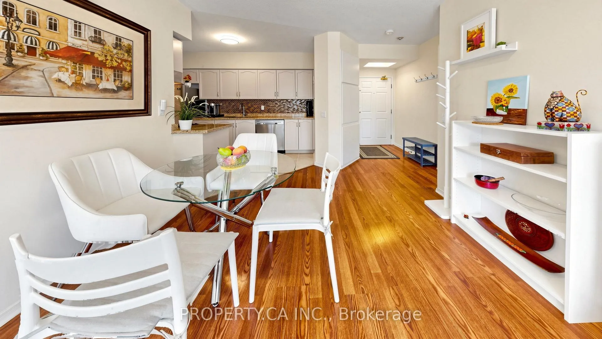Photo 10 of Unit 107, 7398 Yonge Street, Vaughan, Crestwood-Springfarm-Yorkhill — HOMEH