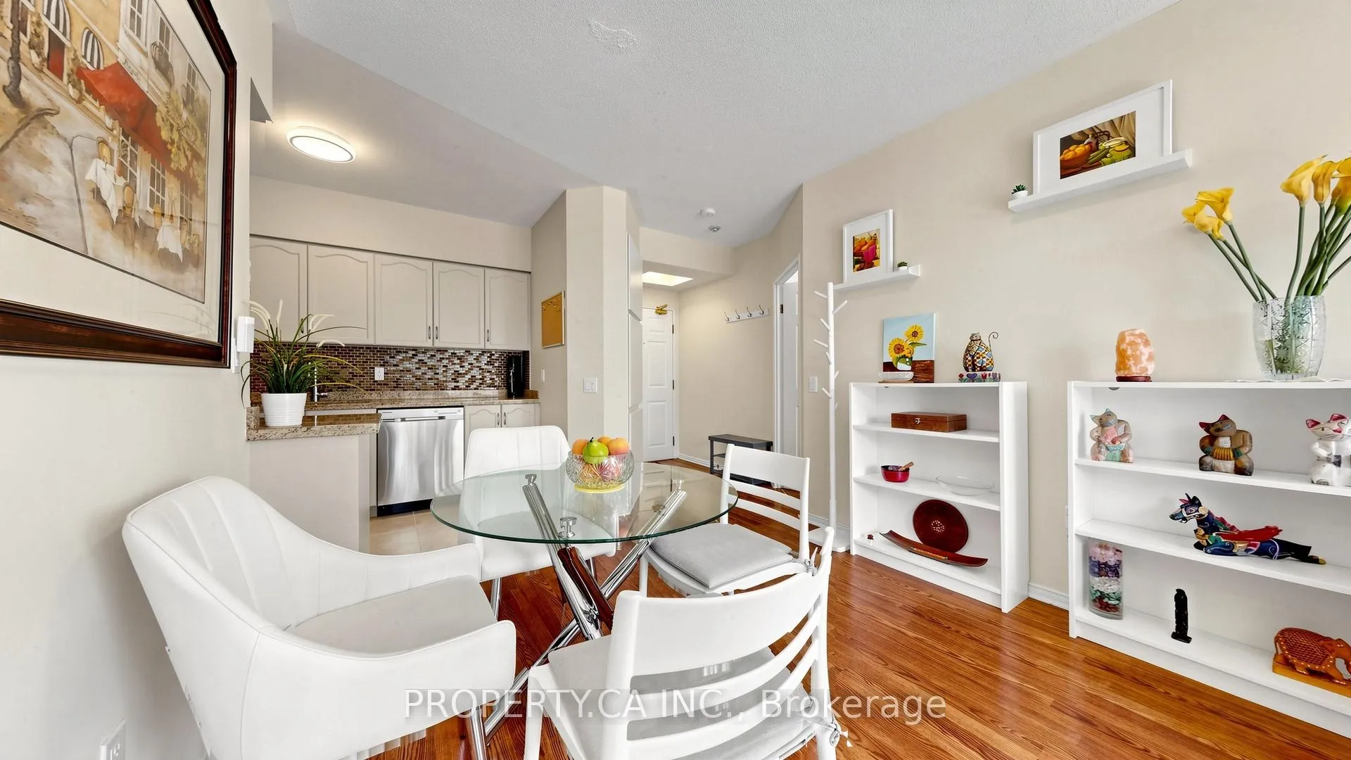 Photo 11 of Unit 107, 7398 Yonge Street, Vaughan, Crestwood-Springfarm-Yorkhill — HOMEH
