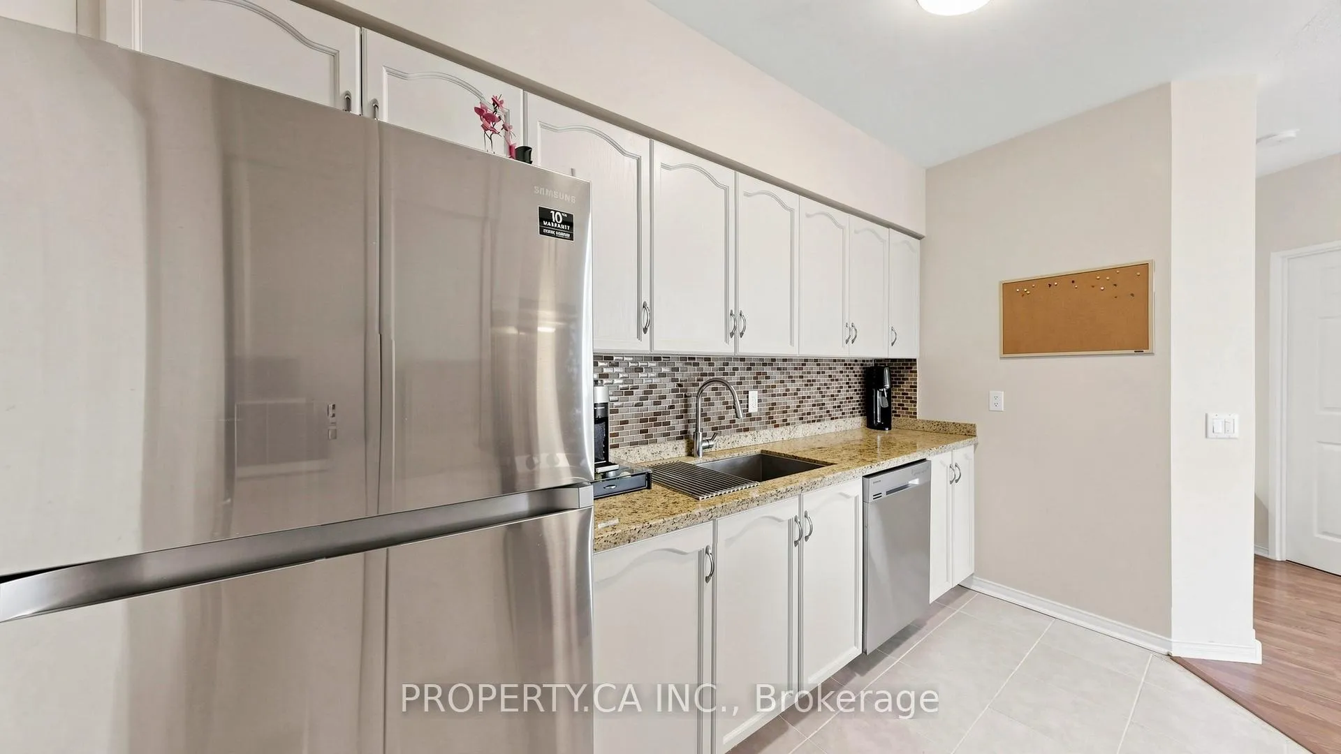 Photo 13 of Unit 107, 7398 Yonge Street, Vaughan, Crestwood-Springfarm-Yorkhill — HOMEH