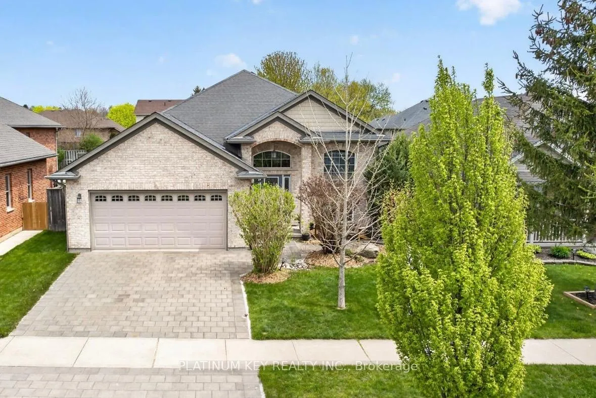 Photo 2 of 531 Darcy Drive, Strathroy-Caradoc, NE — HOMEH