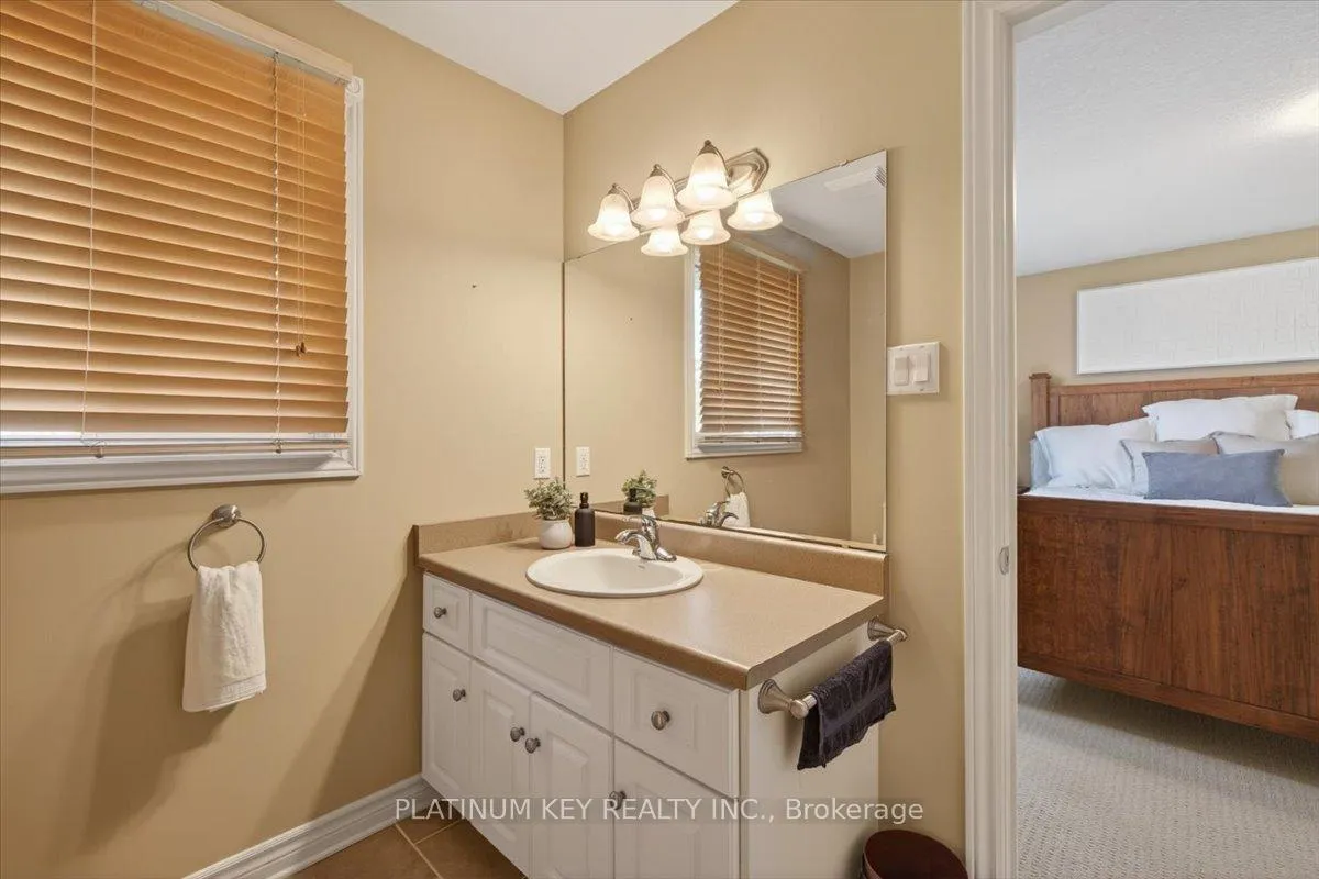 Photo 12 of 531 Darcy Drive, Strathroy-Caradoc, NE — HOMEH