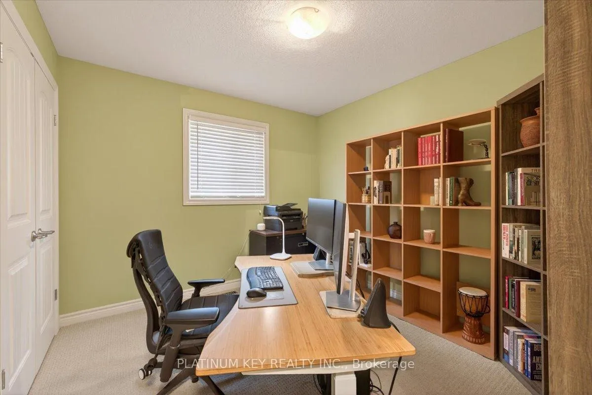 Photo 15 of 531 Darcy Drive, Strathroy-Caradoc, NE — HOMEH