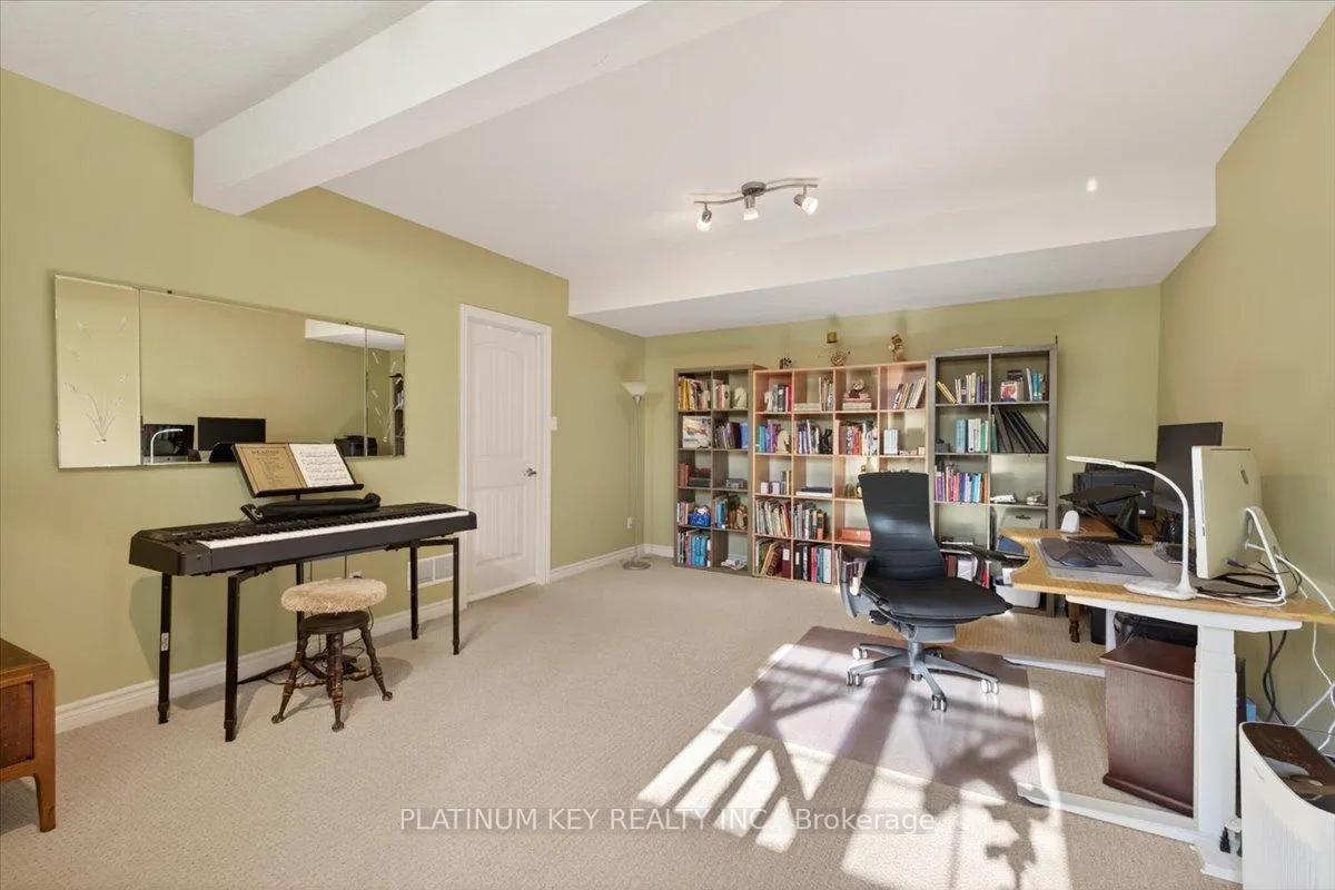 Photo 18 of 531 Darcy Drive, Strathroy-Caradoc, NE — HOMEH