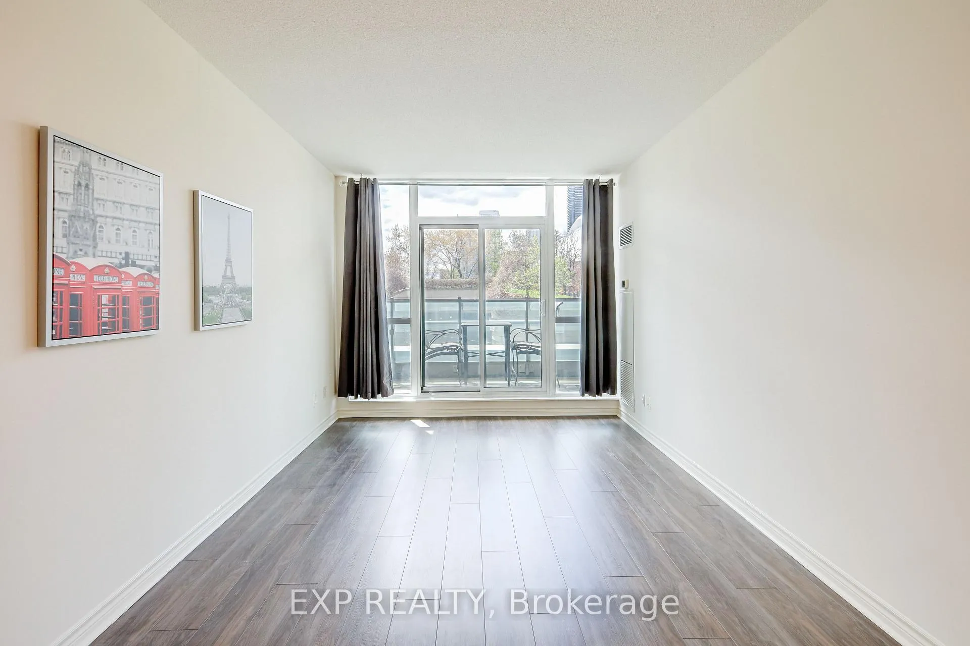 Photo 3 of Unit 212, 25 Lower Simcoe Street, Toronto, Waterfront Communities — HOMEH