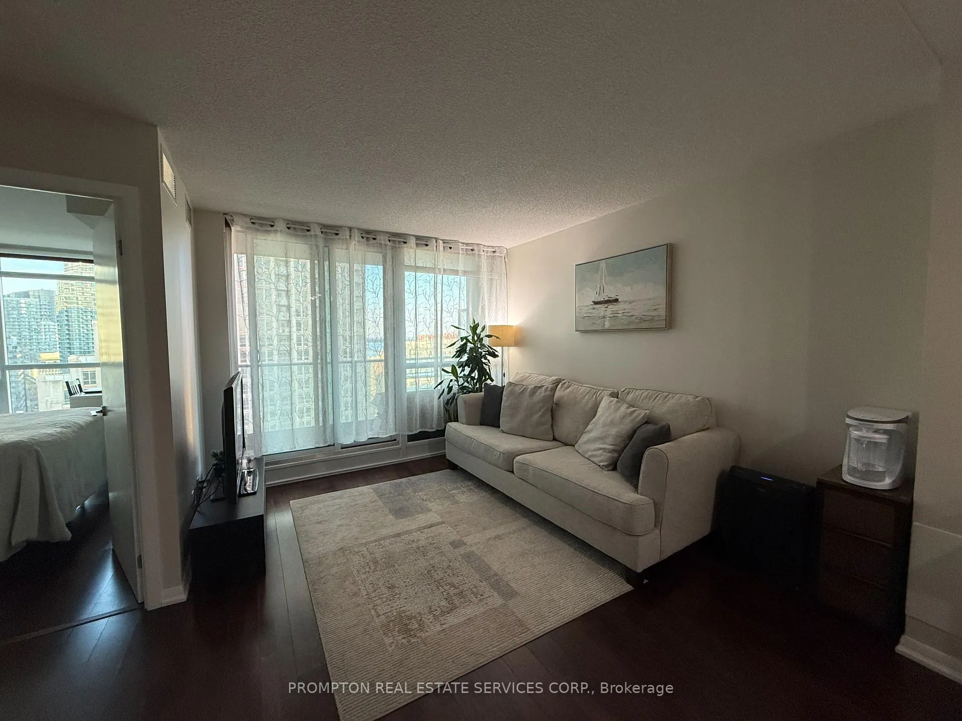 Photo 6 of Unit 1801, 215 Fort York Boulevard, Toronto, Niagara — HOMEH