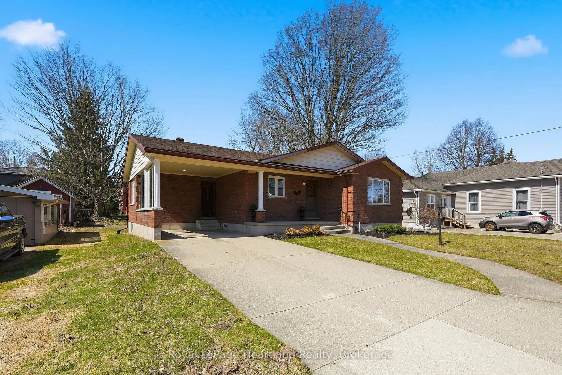 Photo 3 of 350 Edward Street, North Huron, Wingham — HOMEH
