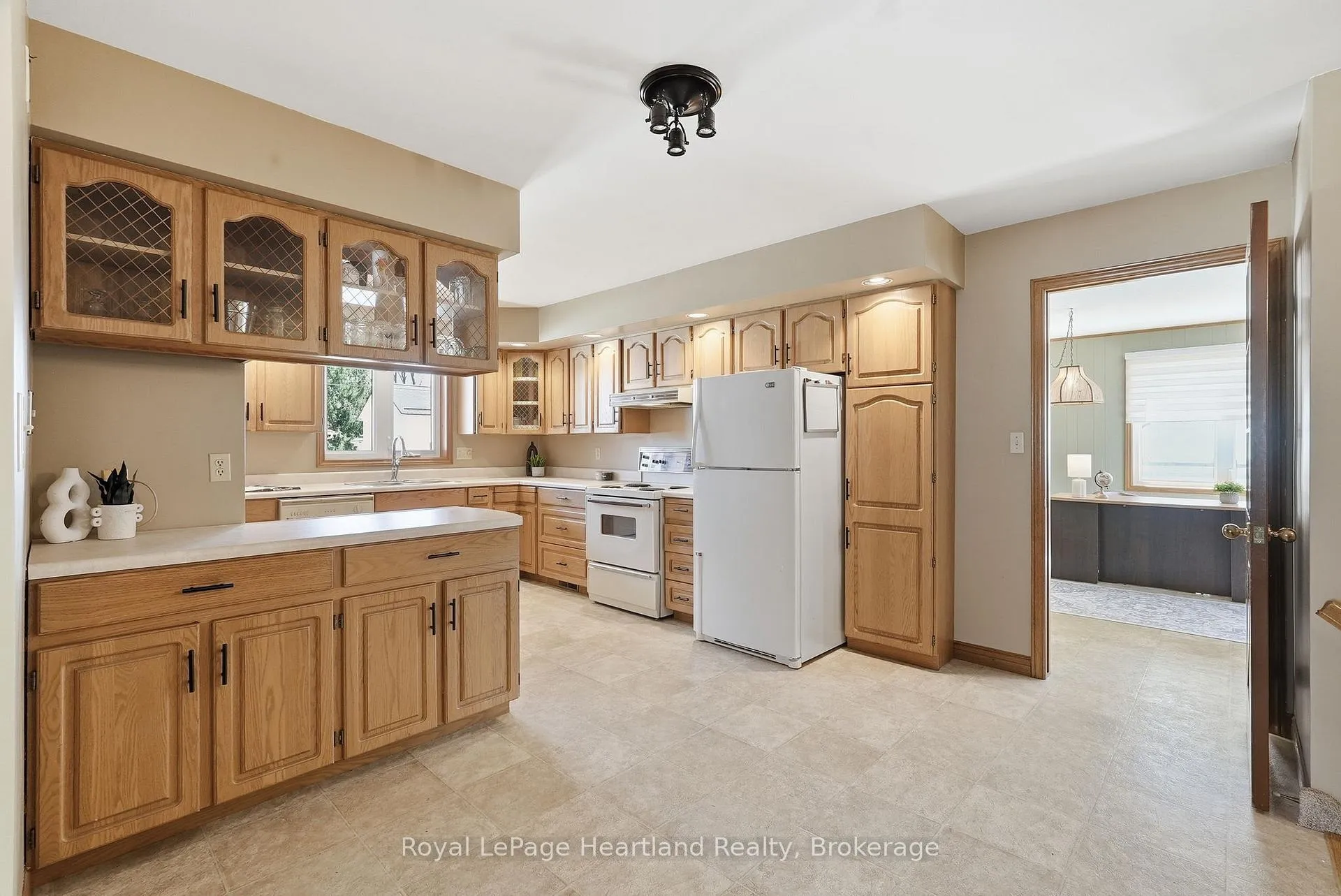 Photo 13 of 350 Edward Street, North Huron, Wingham — HOMEH
