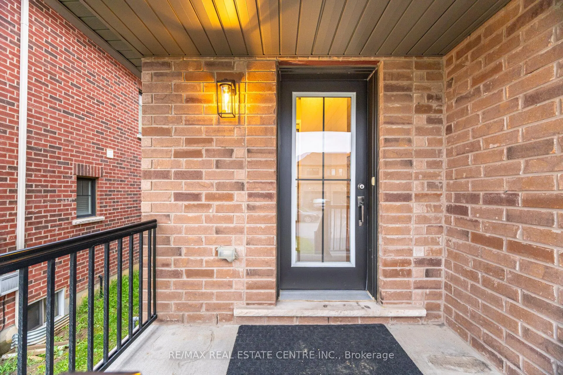 Photo 4 of 40 Sherway Street, Hamilton, Stoney Creek — HOMEH