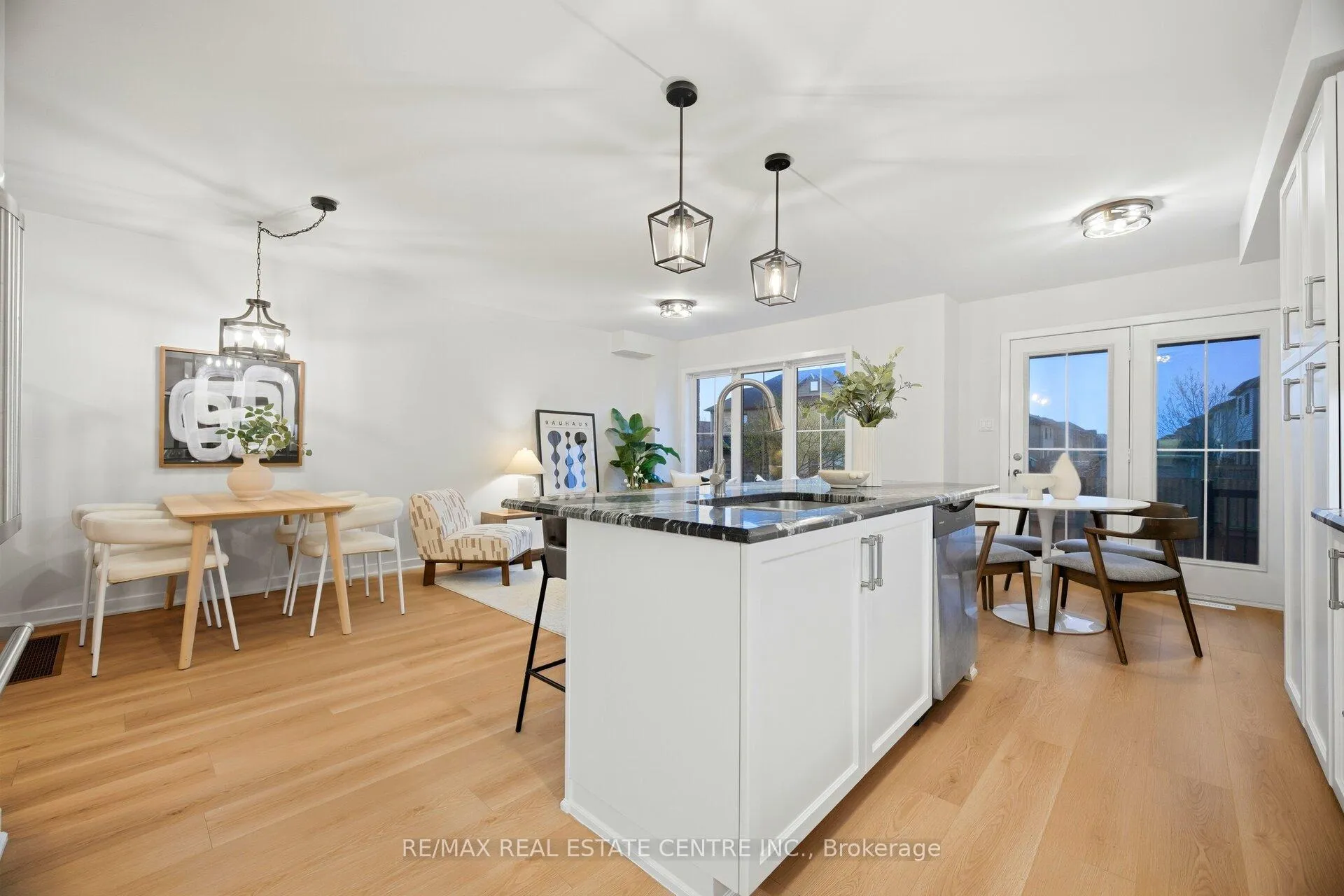 Photo 16 of 40 Sherway Street, Hamilton, Stoney Creek — HOMEH