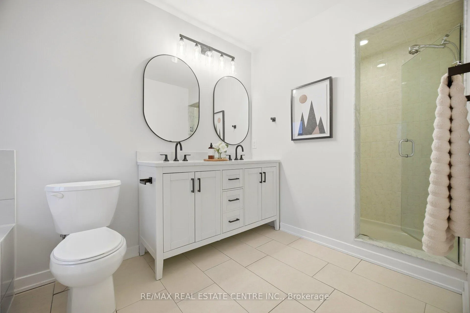 Photo 26 of 40 Sherway Street, Hamilton, Stoney Creek — HOMEH
