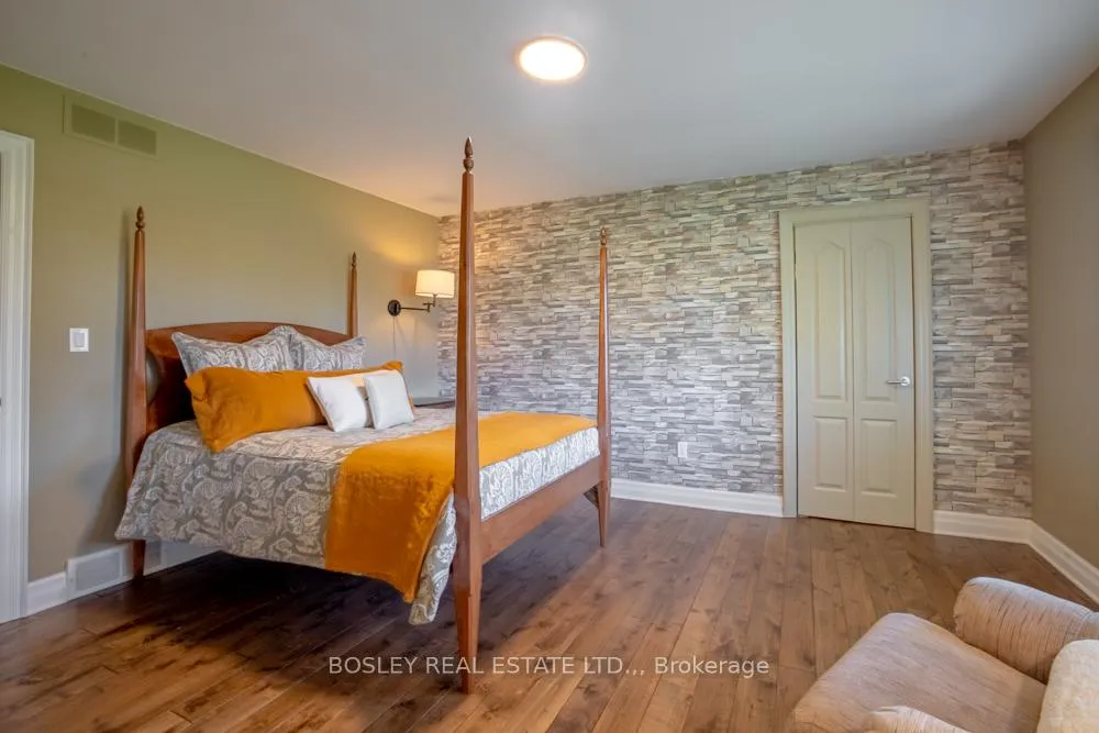 Photo 31 of 720 Lake Street, St. Catharines, Lakeshore — HOMEH