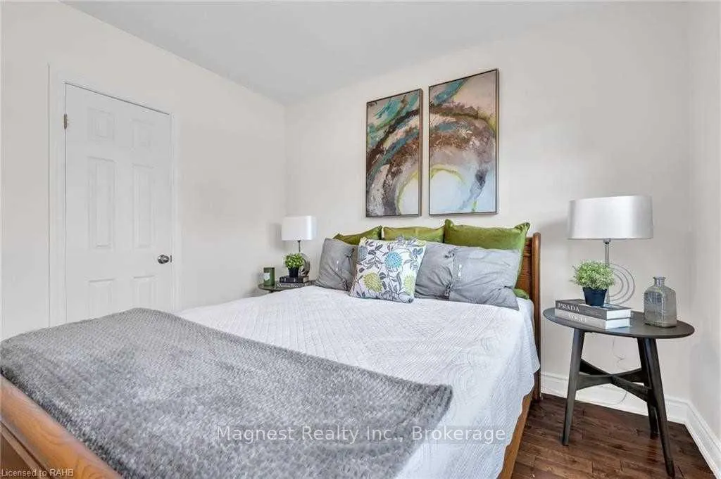 Photo 18 of Unit Upper, 18 New Mountain Road, Hamilton, Stoney Creek — HOMEH