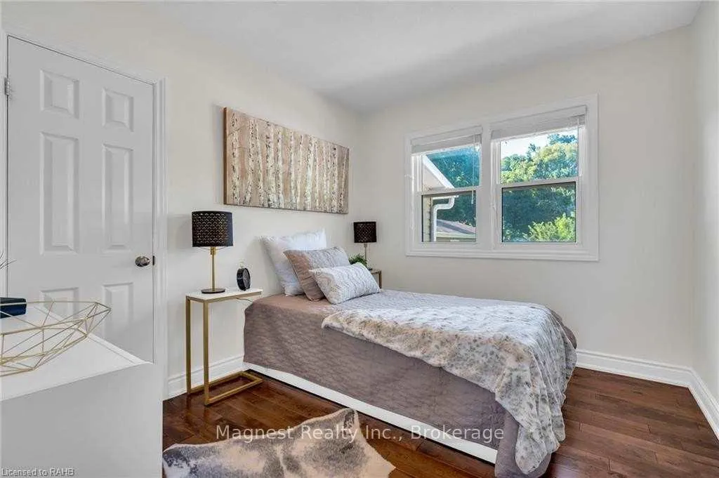 Photo 20 of Unit Upper, 18 New Mountain Road, Hamilton, Stoney Creek — HOMEH