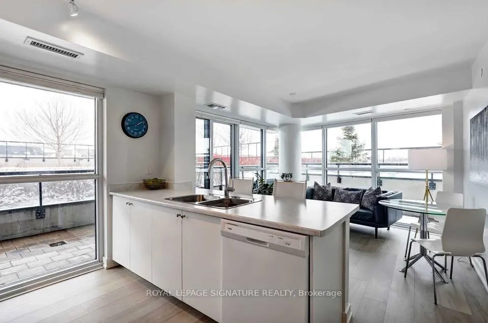 Front of Unit 323, 8 Trent Avenue