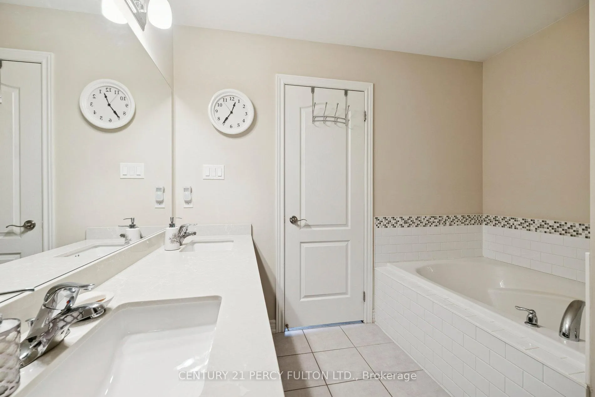 Photo 23 of 2 Prosser Crescent, Georgina, Sutton & Jackson's Point — HOMEH