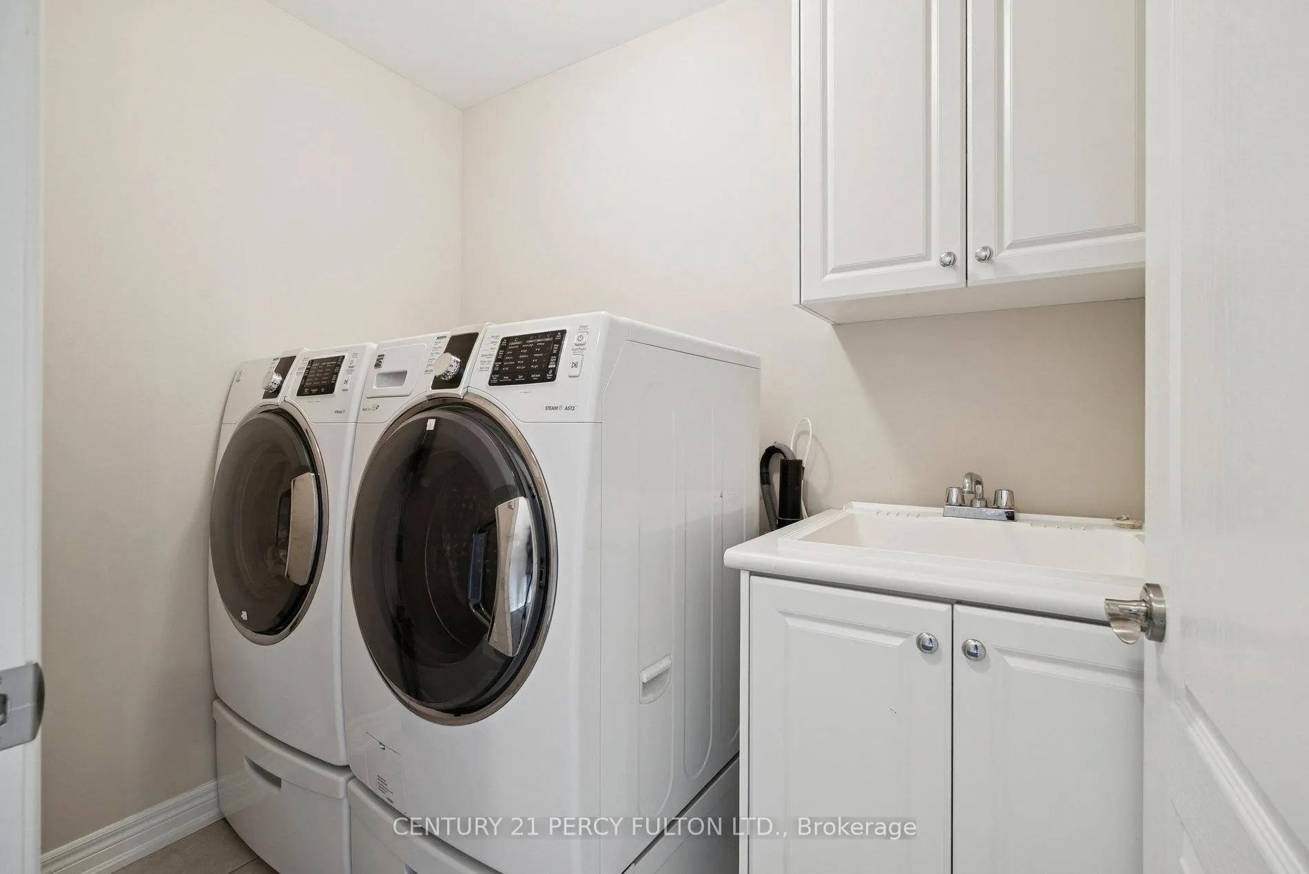 Photo 25 of 2 Prosser Crescent, Georgina, Sutton & Jackson's Point — HOMEH