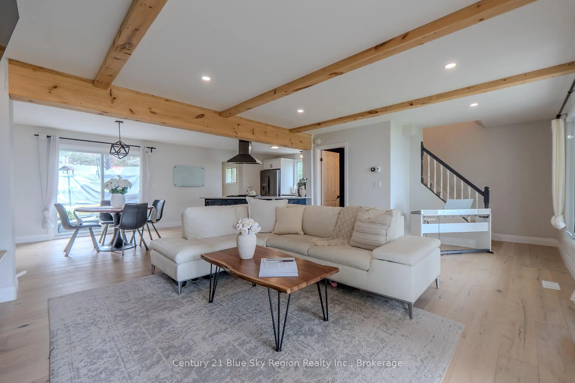 Photo 4 of 64 Ninovan Road E, Callander — HOMEH