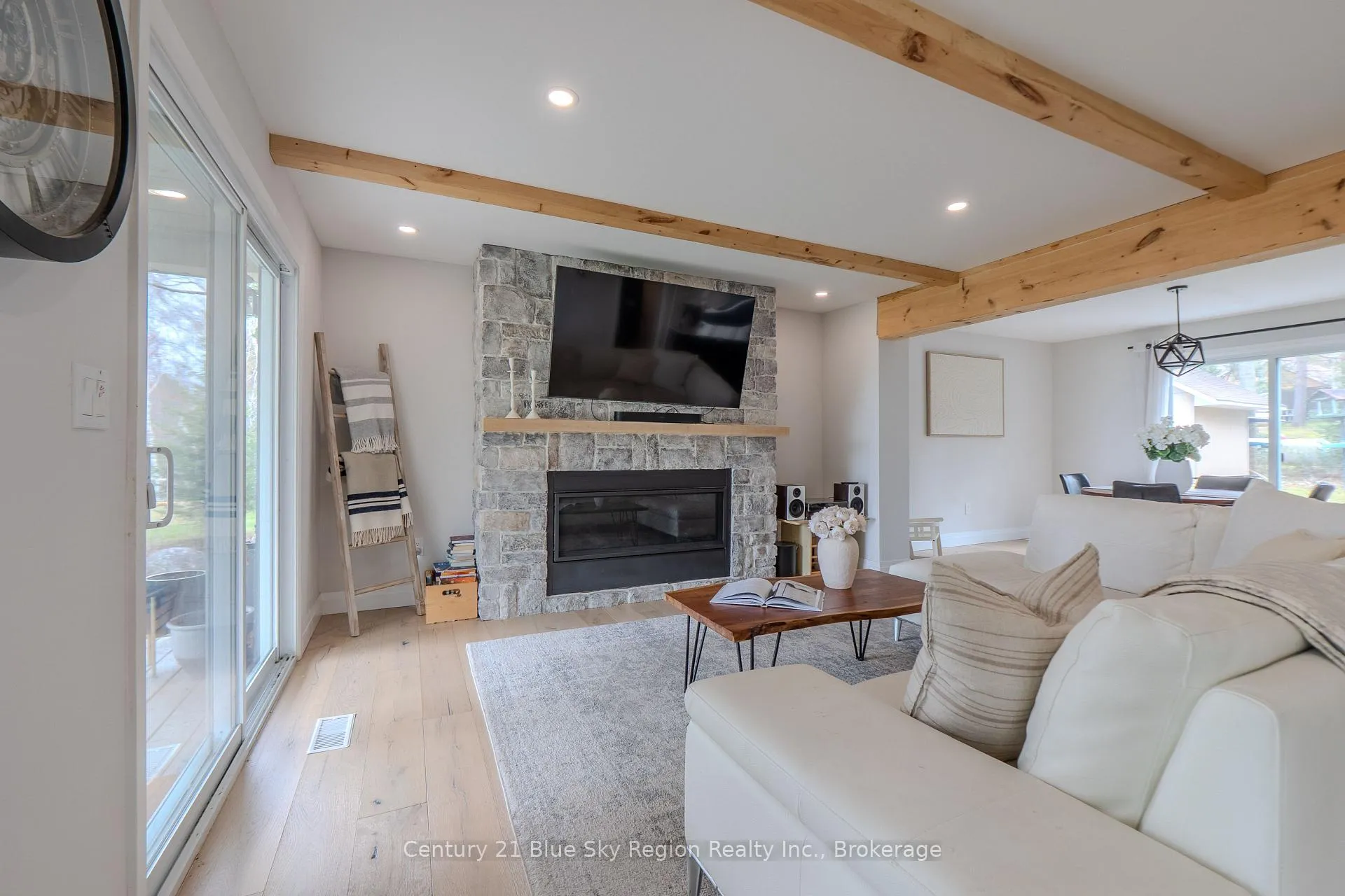 Photo 5 of 64 Ninovan Road E, Callander — HOMEH