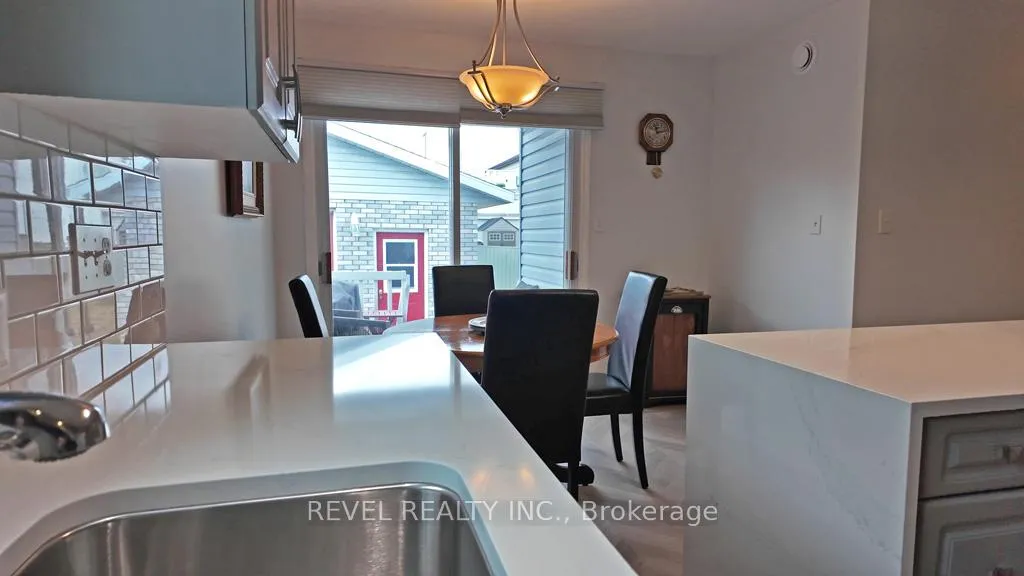 Photo 14 of 101 Bloor Avenue, Timmins, SP - Main Area — HOMEH