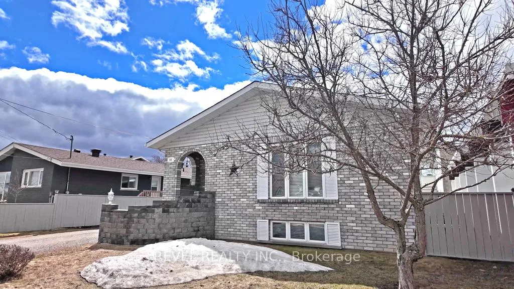 Photo 46 of 101 Bloor Avenue, Timmins, SP - Main Area — HOMEH