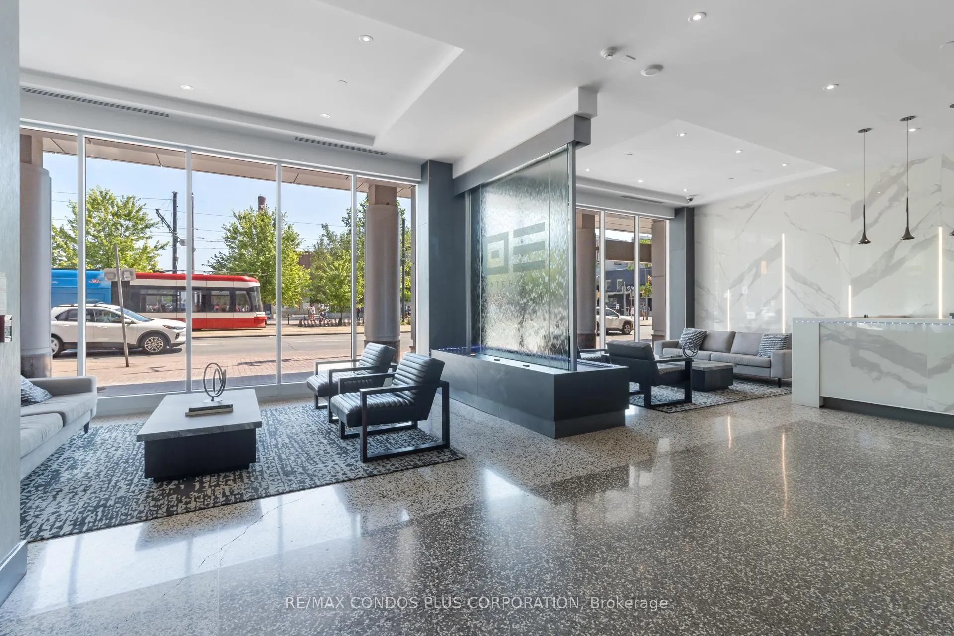 Photo 6 of Unit 2611, 218 Queens Quay W, Toronto, Waterfront Communities — HOMEH
