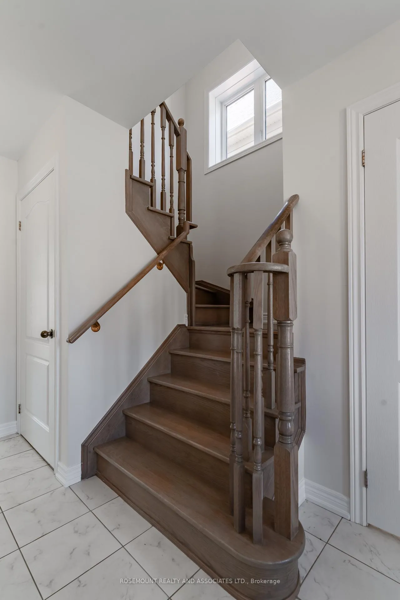 Photo 10 of 230 Bruce Cameron Drive, Clarington, Bowmanville — HOMEH