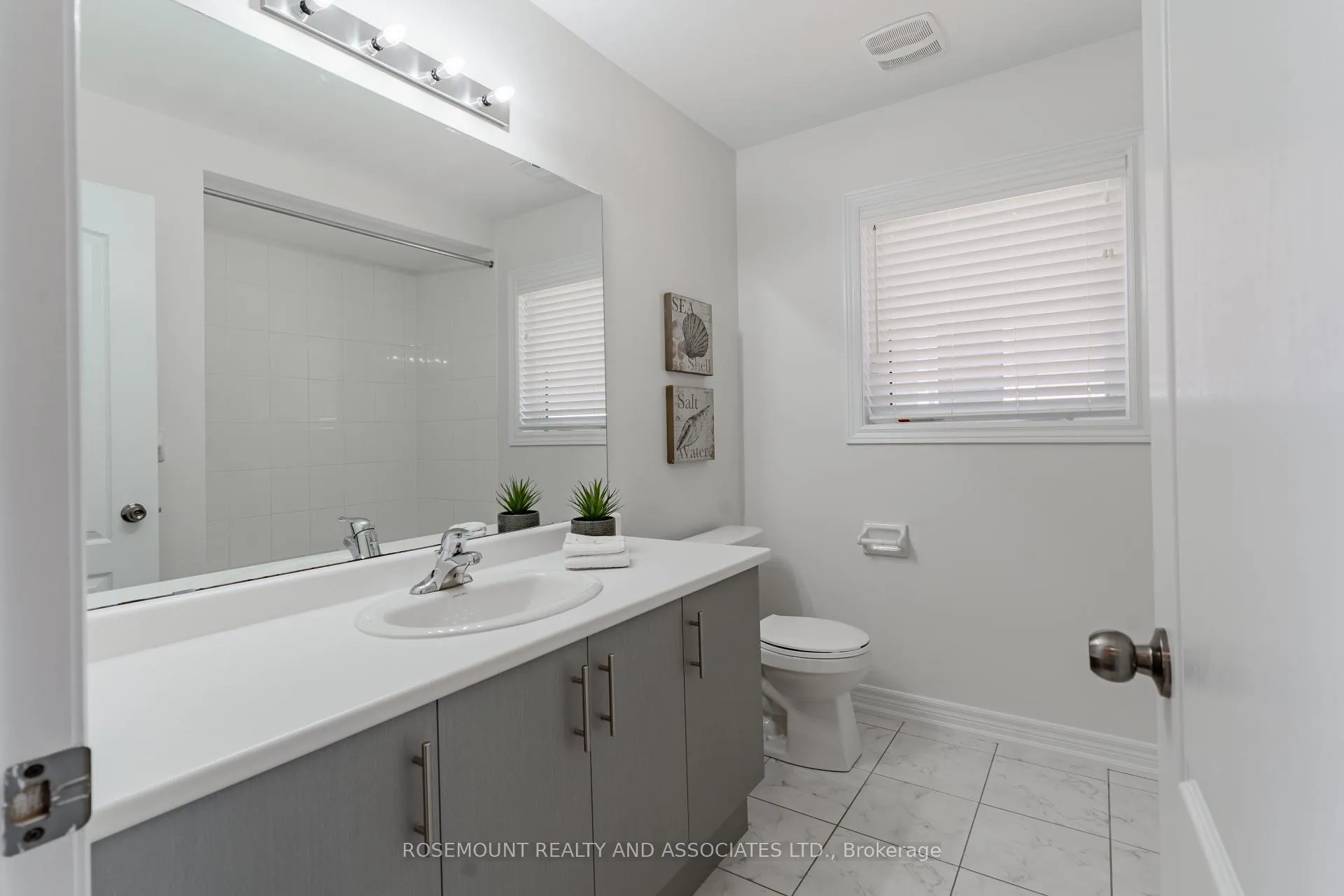 Photo 17 of 230 Bruce Cameron Drive, Clarington, Bowmanville — HOMEH
