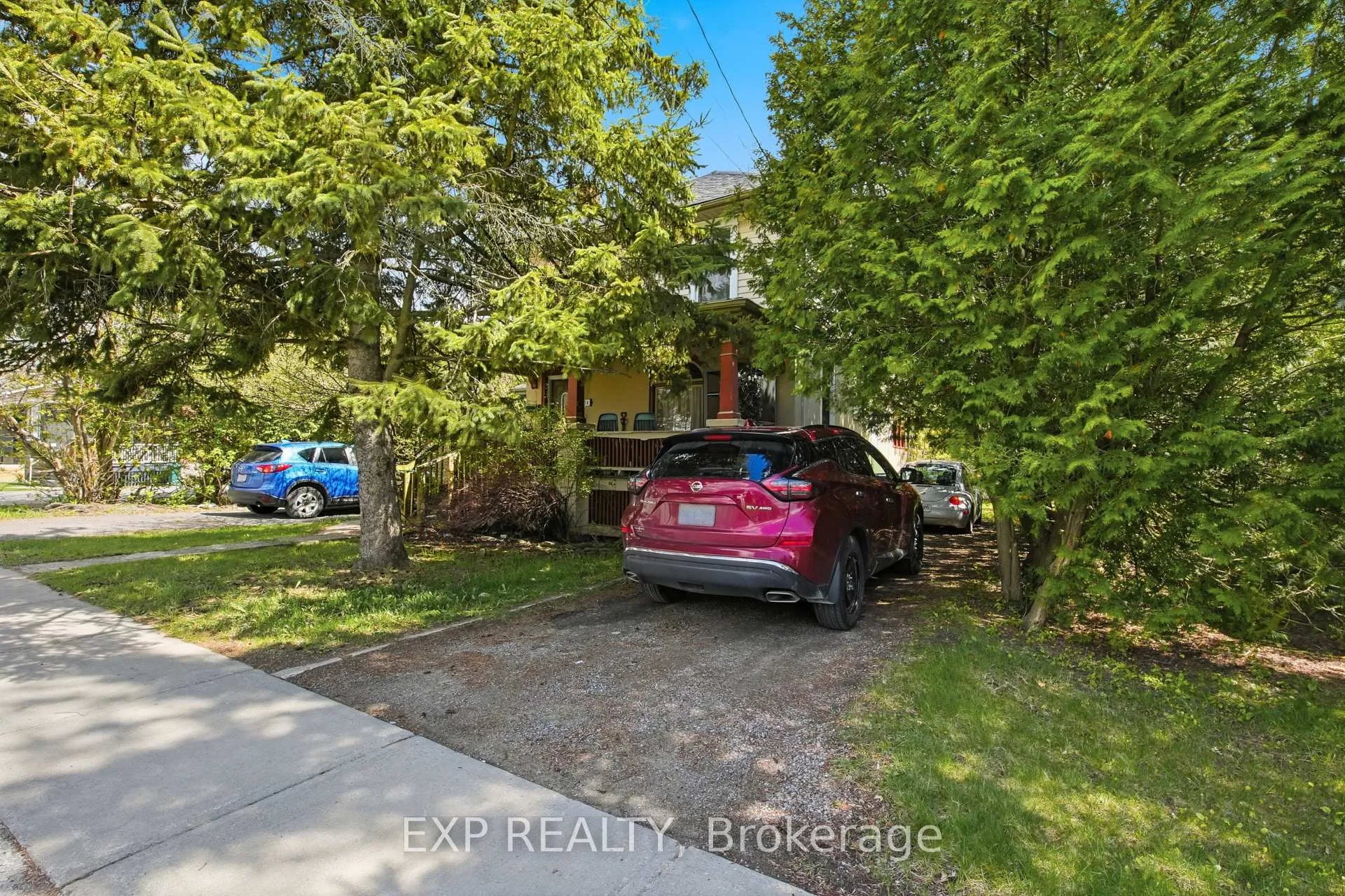 Photo 2 of 33 Burton Street, Belleville, Belleville Ward — HOMEH