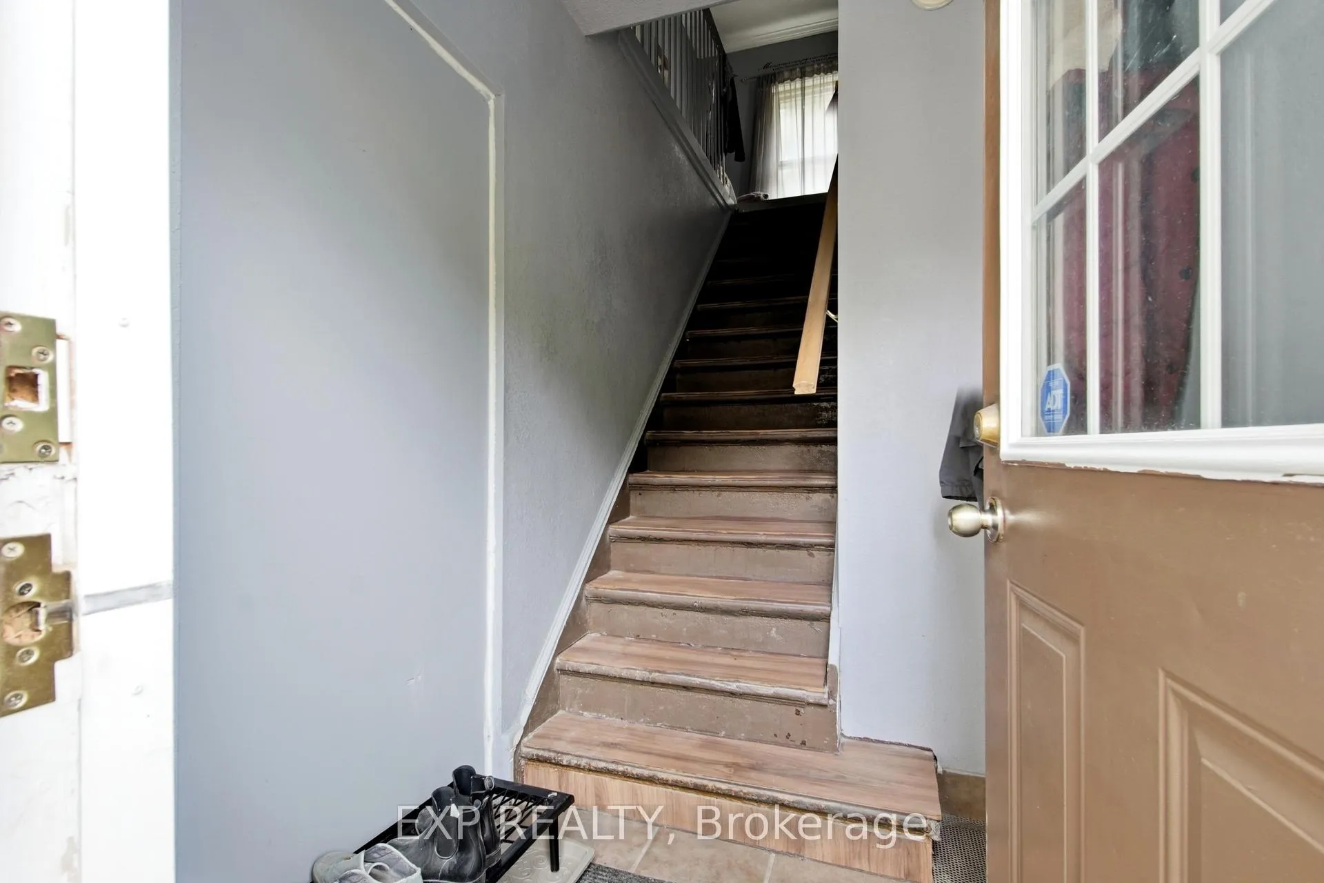 Photo 19 of 33 Burton Street, Belleville, Belleville Ward — HOMEH