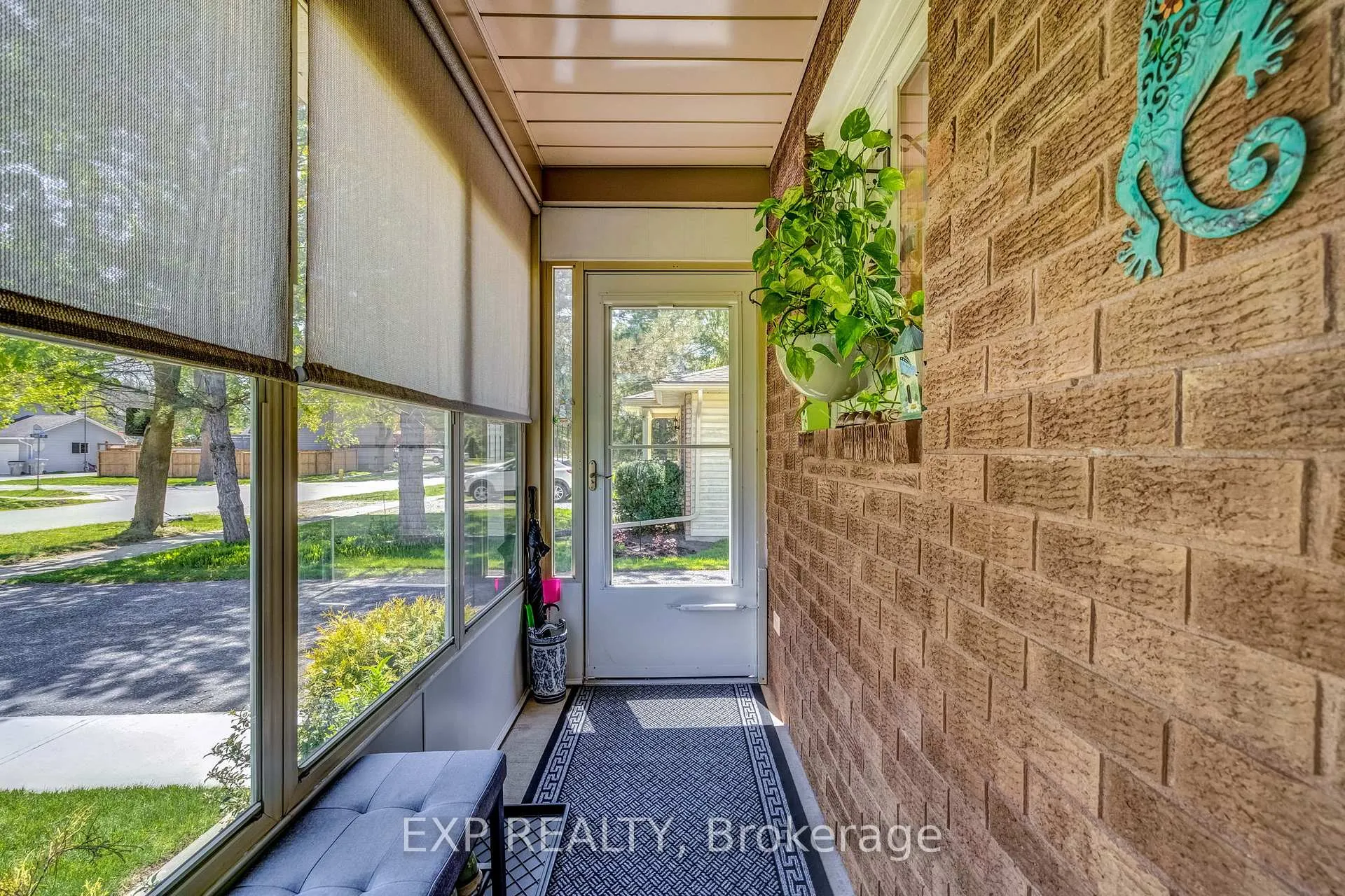 Photo 3 of 277 Station Street, North Middlesex, Parkhill — HOMEH